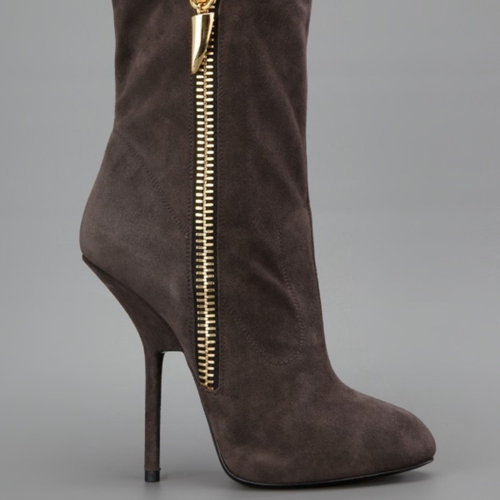 Giuseppe Zanotti Vera shark tooth boots 39 NIB